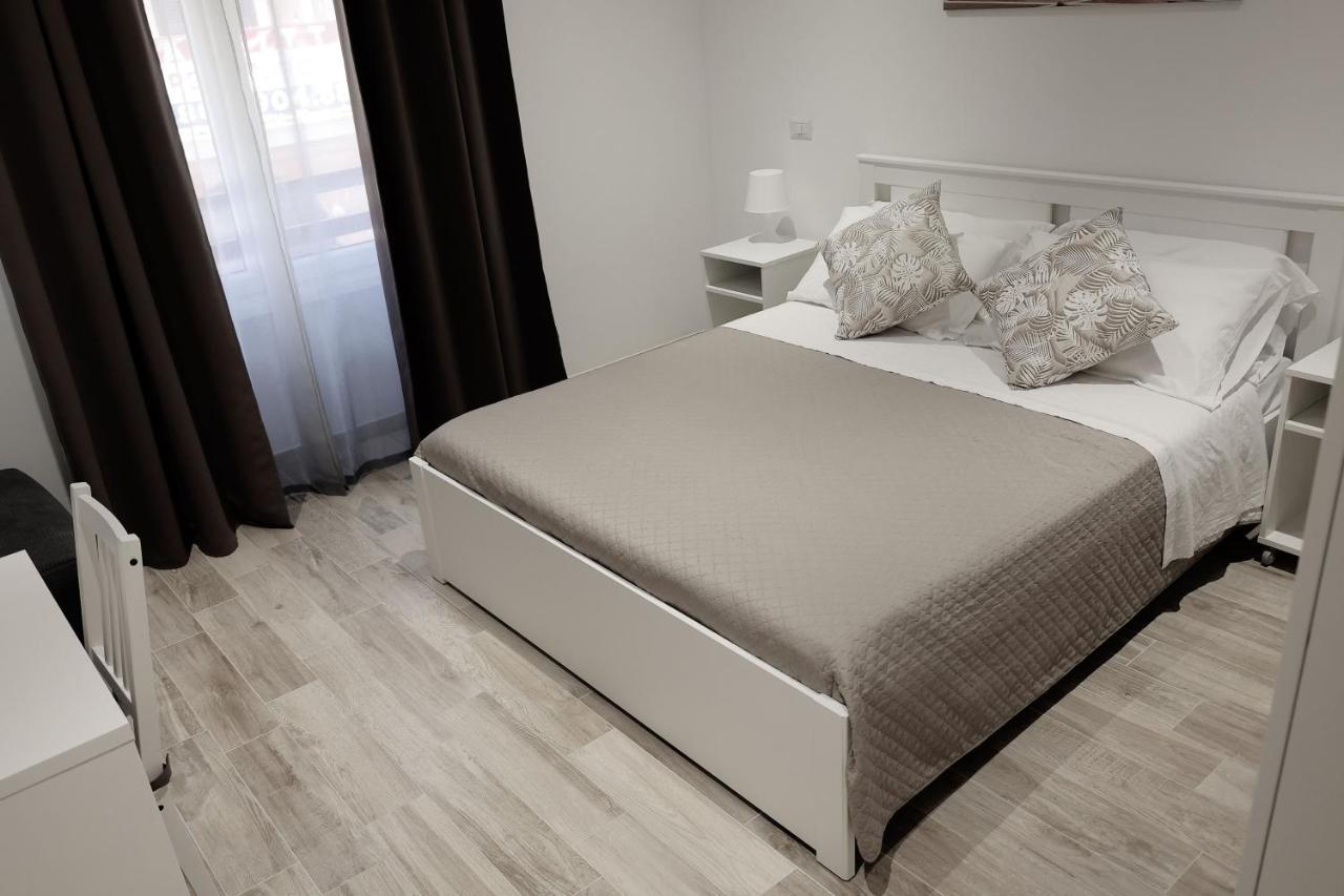 Central Guest House Civitavecchia Eksteriør billede